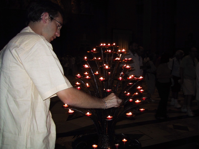 Joe Lighting Duomo Candle.JPG